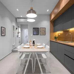 Bonsai Apartments, The Luxury Yunanistan
